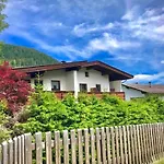 Fleckalm Nyaraló *